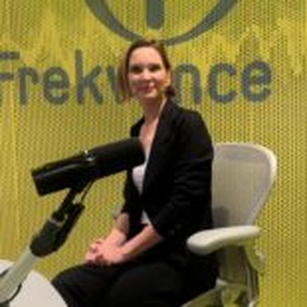 Host Frekvence 1