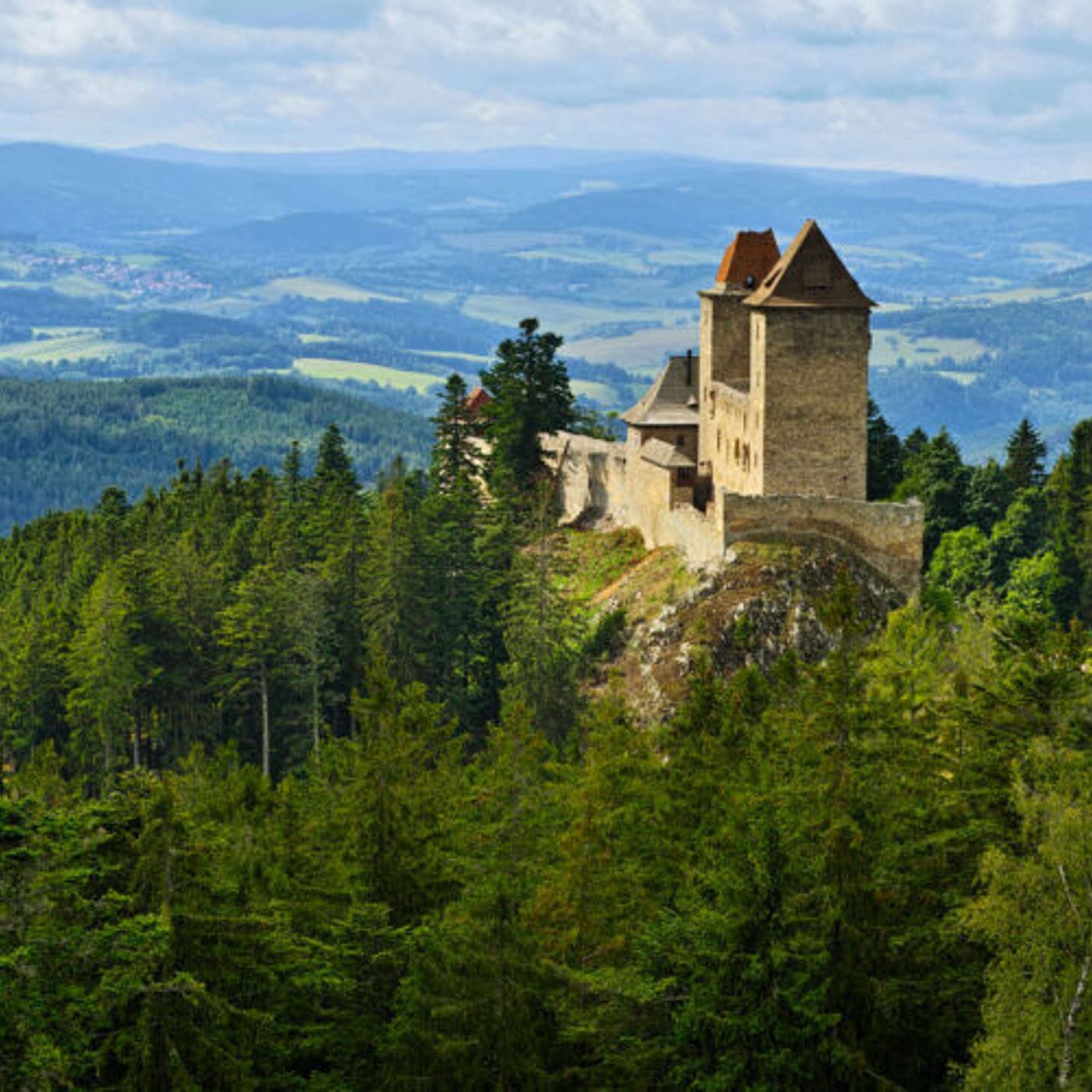 #Nebudu doma 4. díl: V Plzeňském kraji najdete panenskou přírodu, pohádkový hrad i muzeum piva episode artwork
