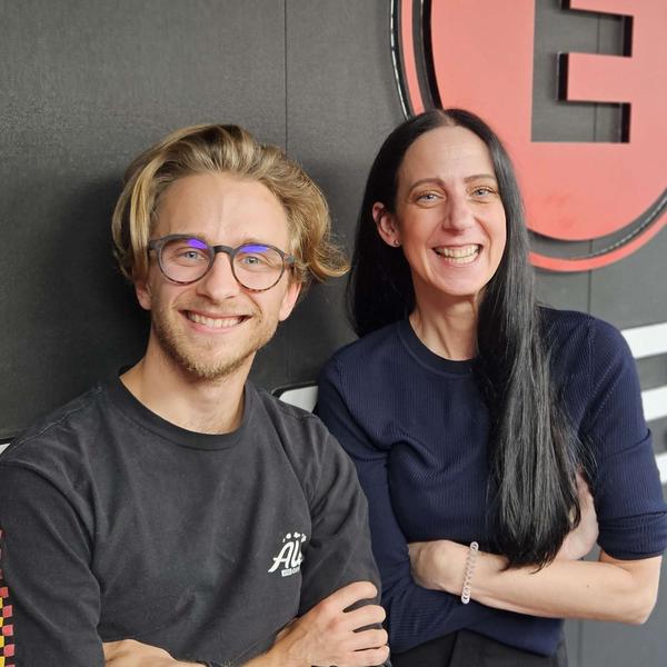 Host Expres FM