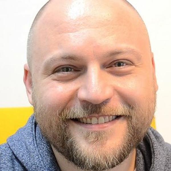 Na volné noze